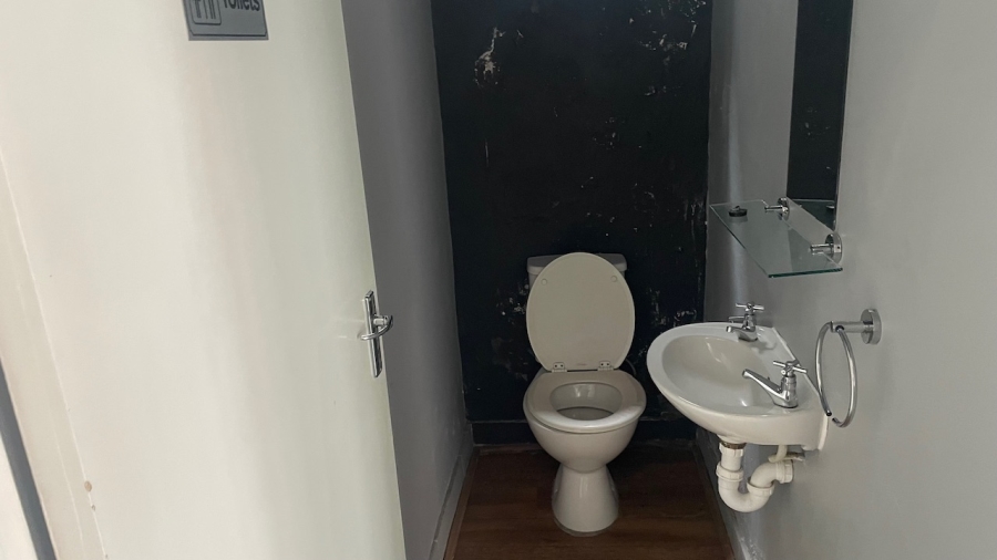 To Let commercial Property for Rent in Claremont Western Cape